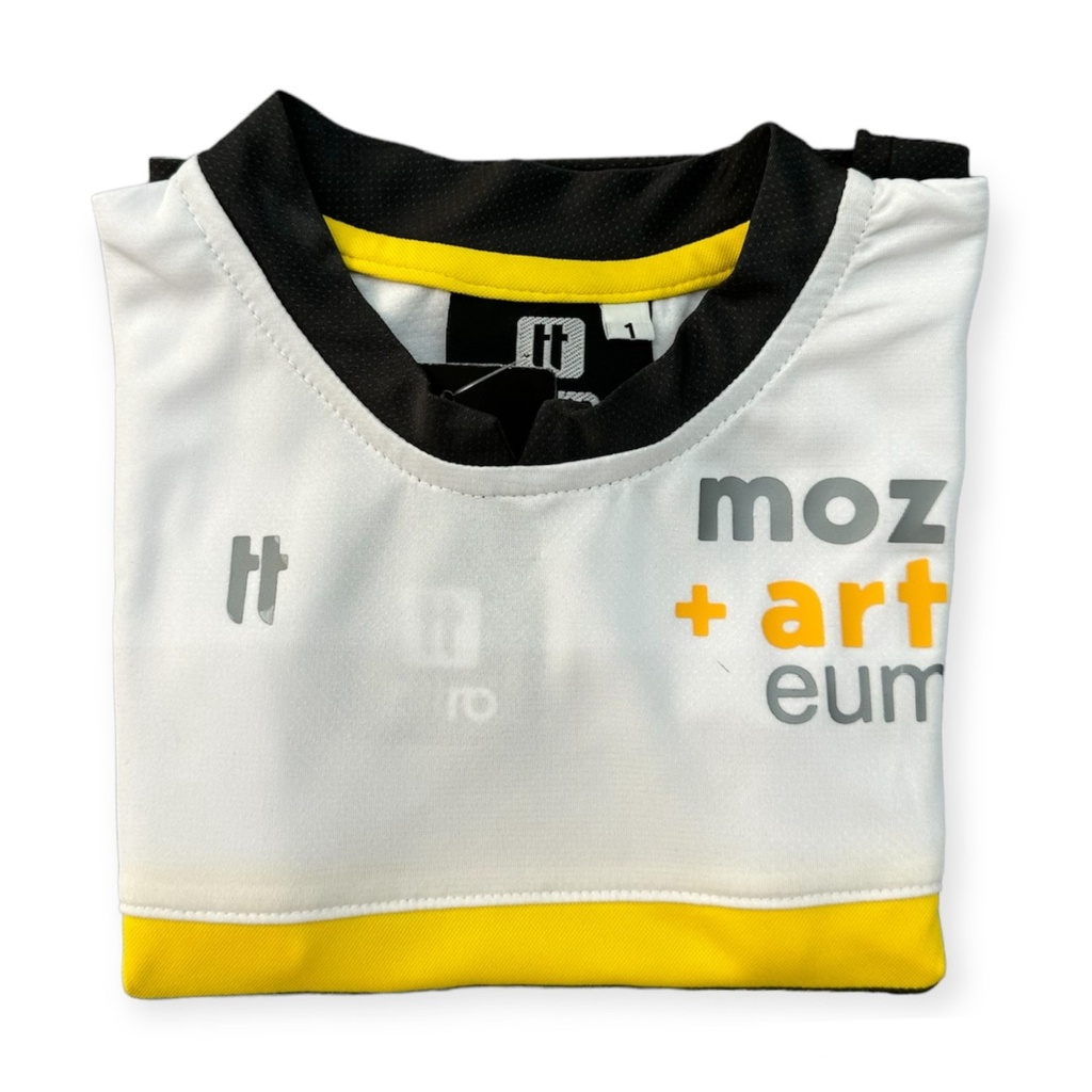 Mozarteum Playera Deportiva